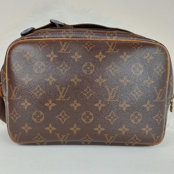 Louis Vuitton Reporter Monogram Crossbody - Picture 4 of 15